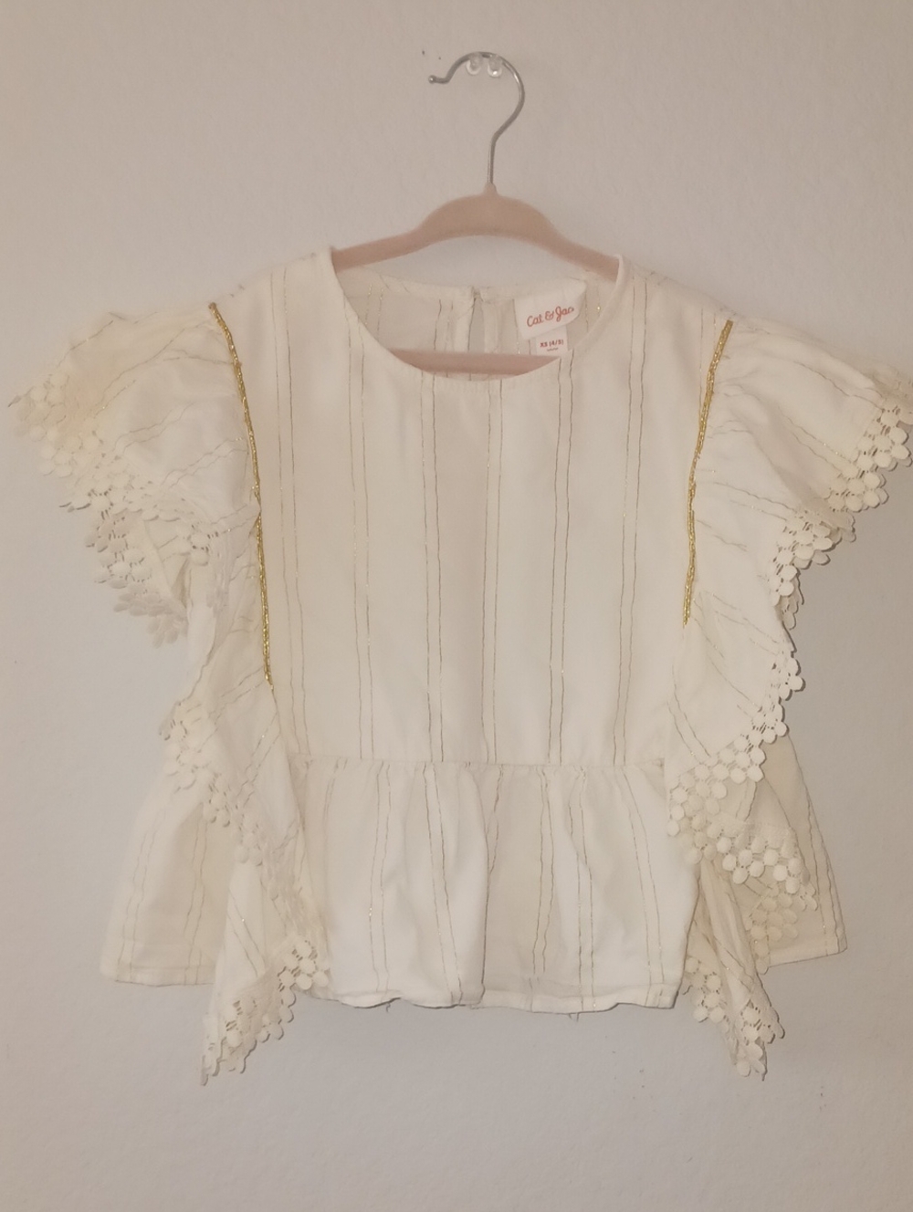 10×$13!!🔴Cat & Jack Cream Ruffle Peplum Top with Gold Trim